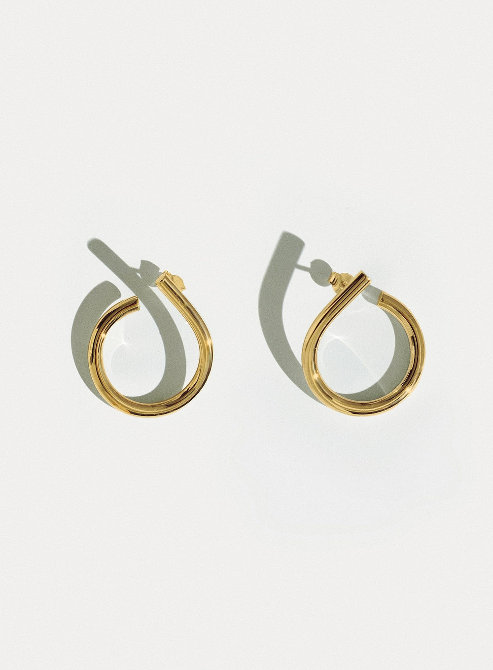 Boucles d'oreilles bouclées